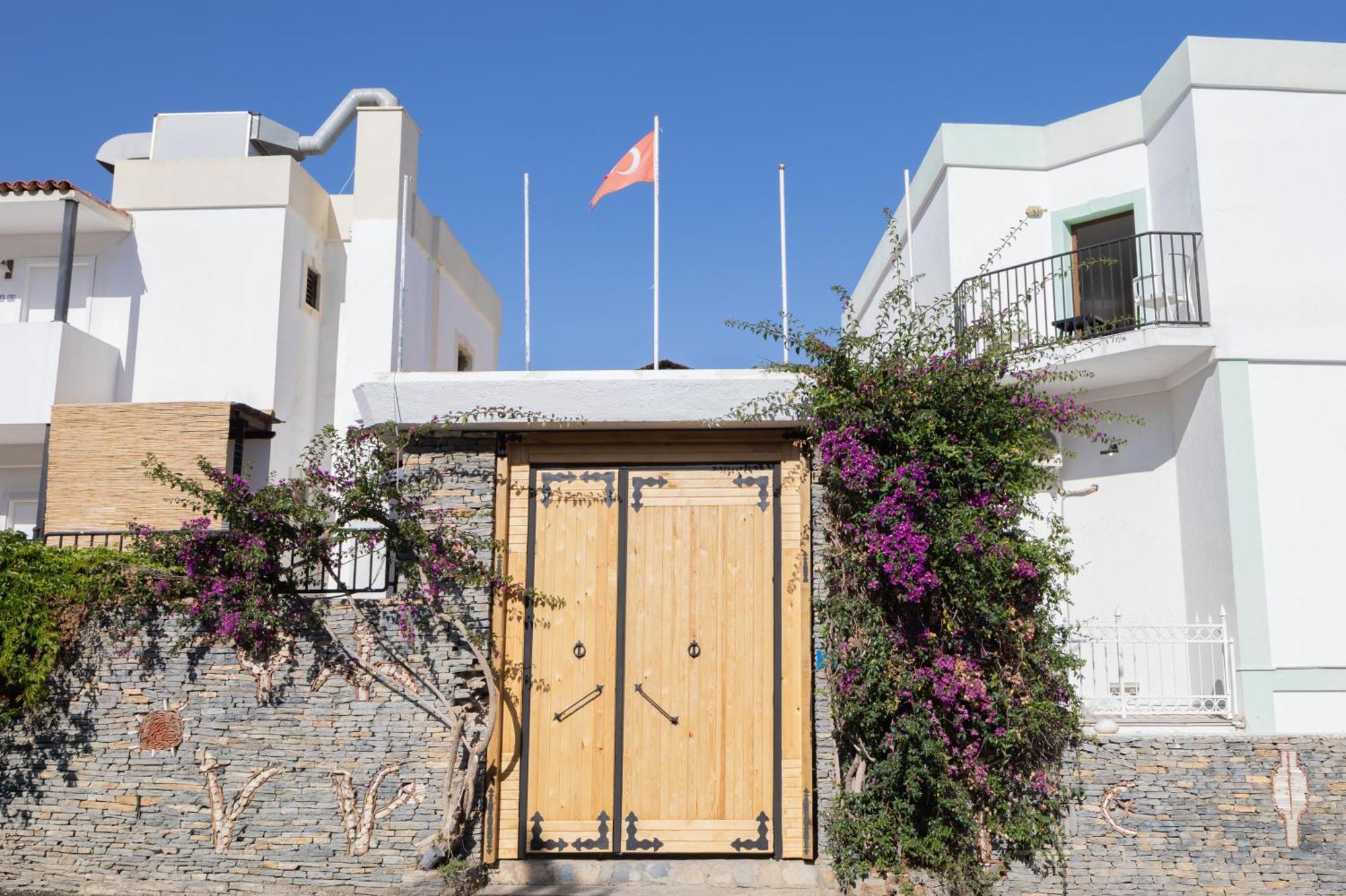 Salinas Beach Hotel Bodrum-Boutique Concept Gümbet Exterior foto